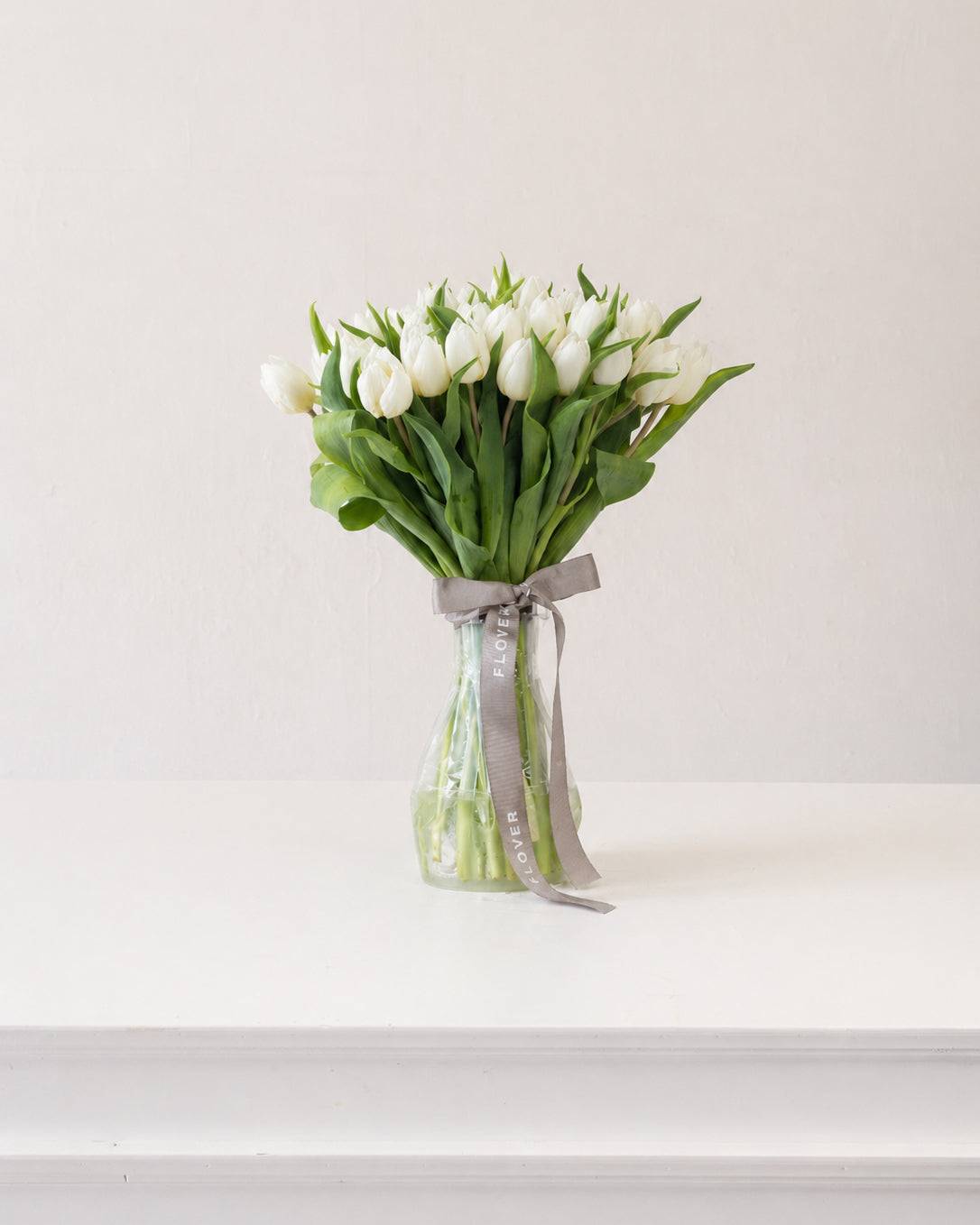 Image of Wardrobe of Memories Collection: Tulipani Bianchi